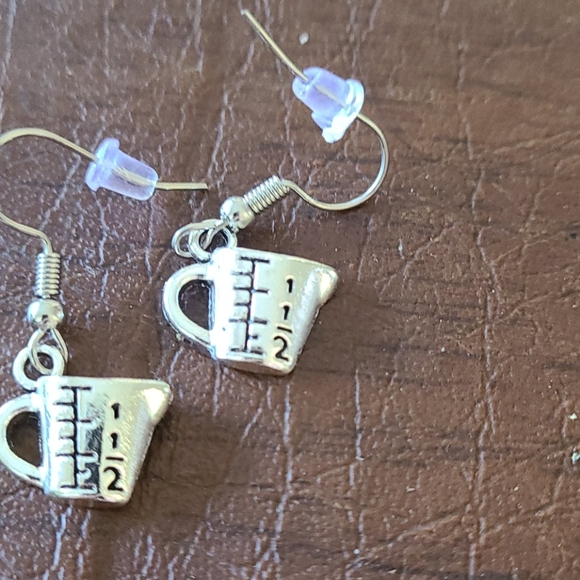- Measuring  Cup Earrings - Picture 1 of 3